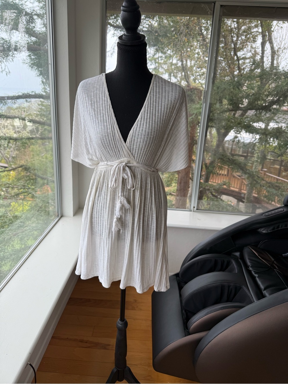 Billabong White Ribbed V-Neck Swim Coverup with Tie